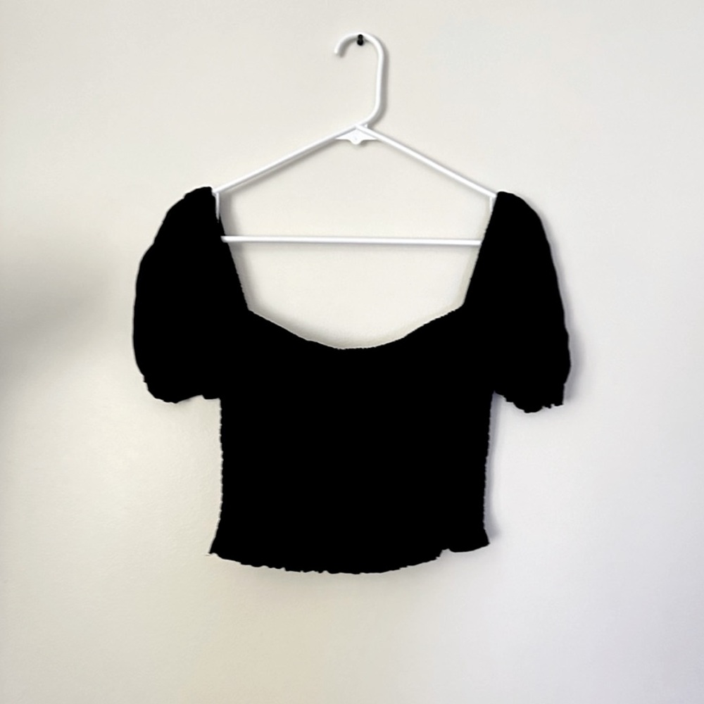 Wilfred black puff sleeve black blouse